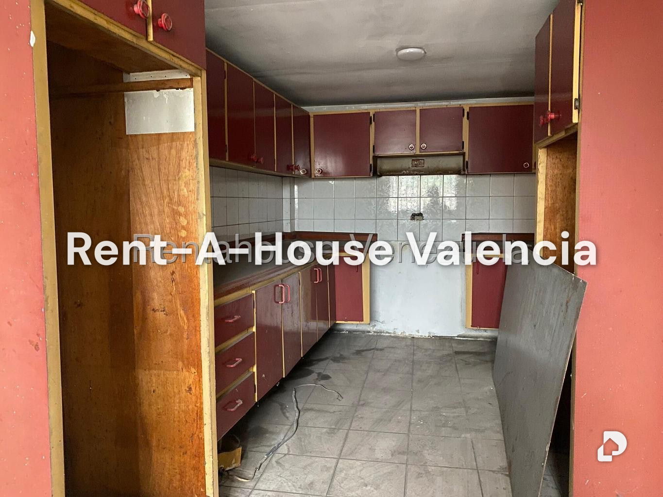 Local comercial en Centro, Valencia – 28