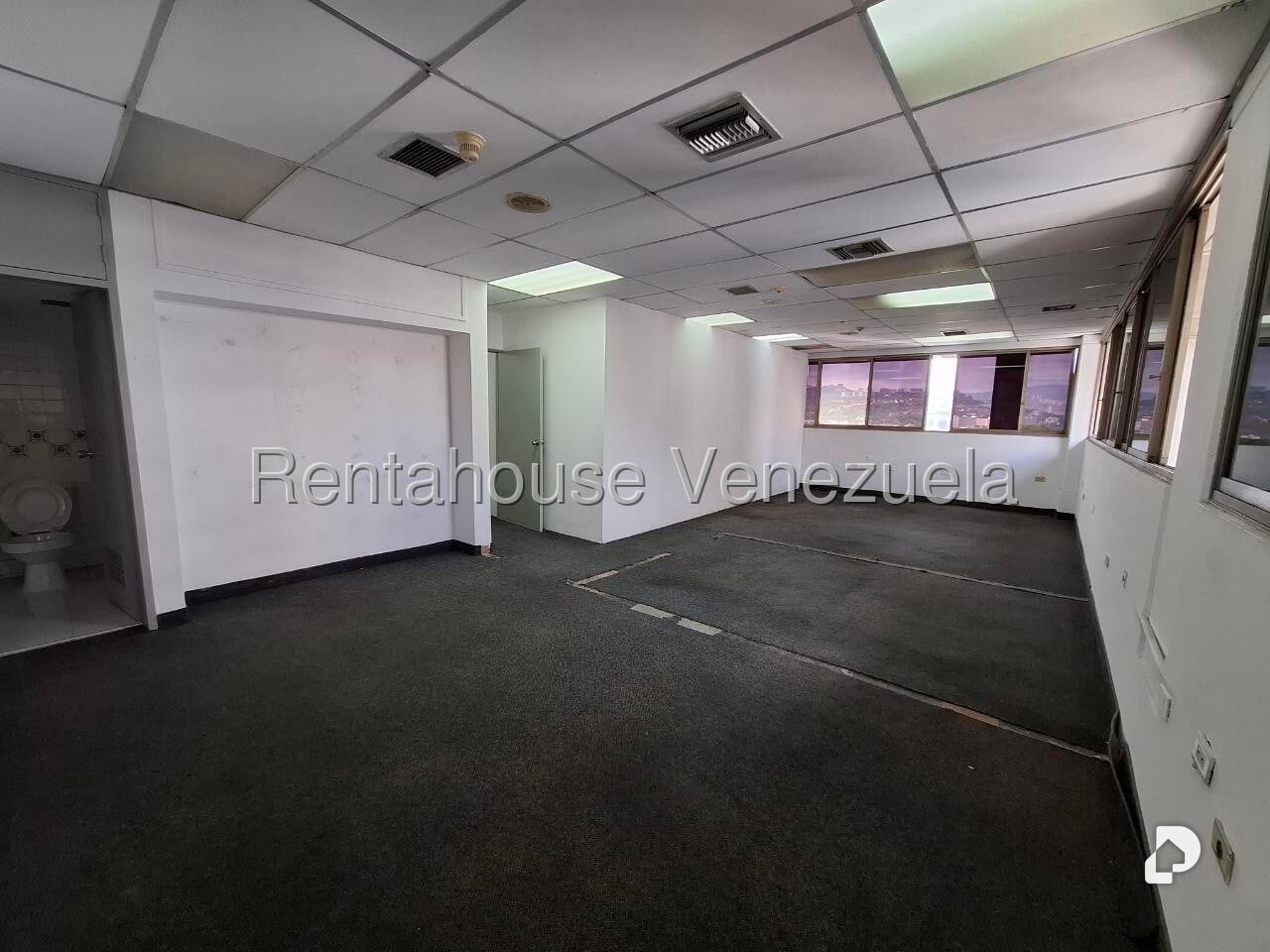 Local comercial en Los Palos Grandes, Caracas – 6