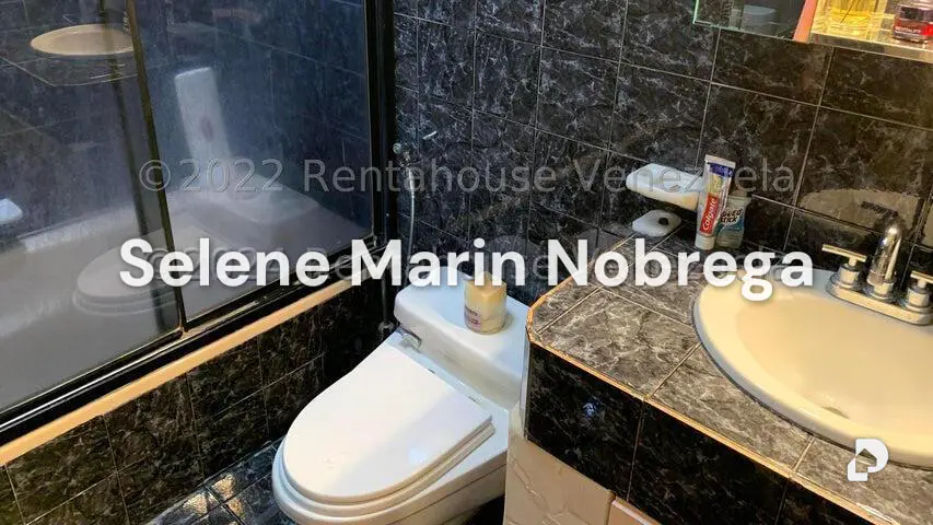 Casa en Cumbres de Curumo, Caracas – 13