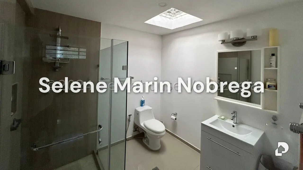 Casa en Cumbres de Curumo, Caracas – 25