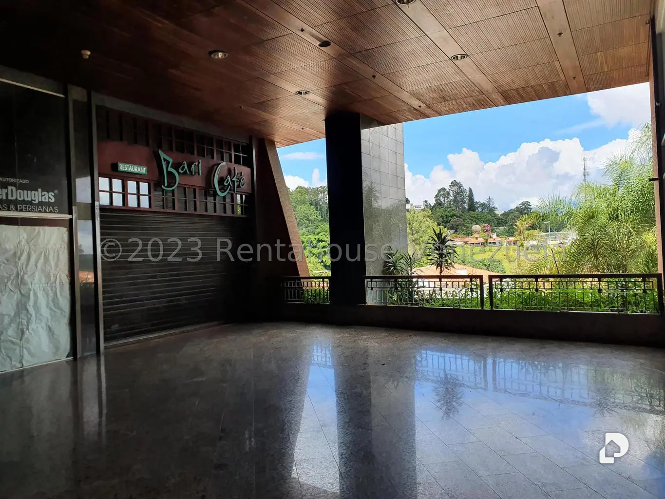 Local comercial en Lomas de La Lagunita, Caracas – 9