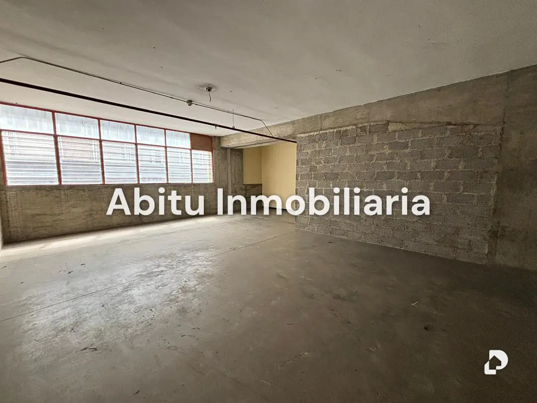 Local comercial en Palo Verde, Caracas – 1