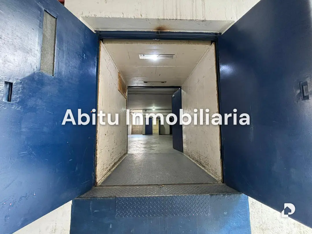 Local comercial en Palo Verde, Caracas – 8