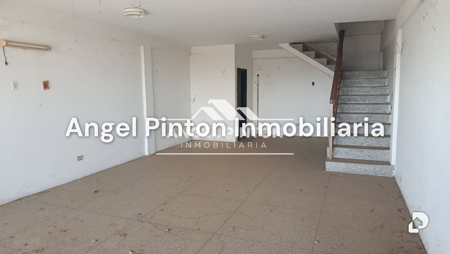 Local comercial en Avenida Intercomunal, Cabimas – 3