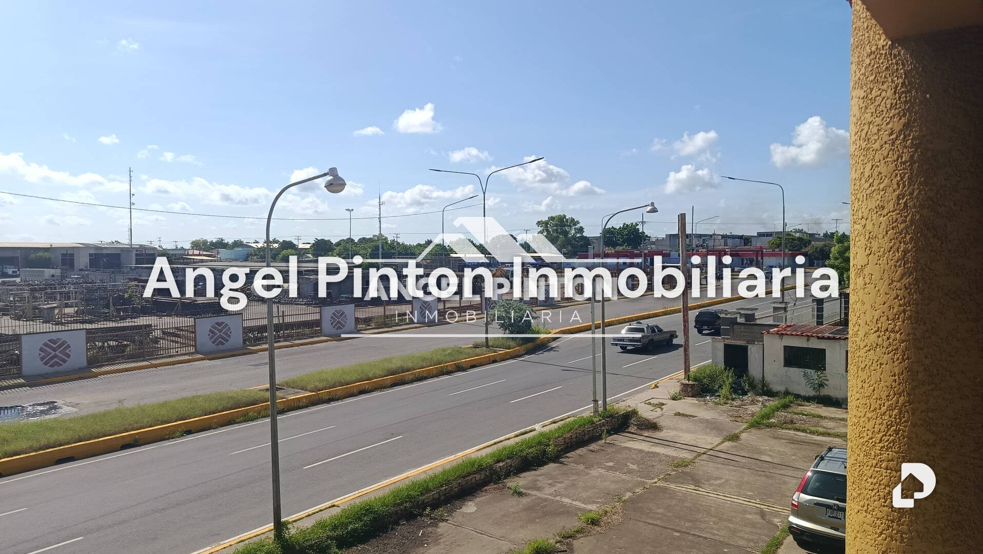 Local comercial en Avenida Intercomunal, Cabimas – 9