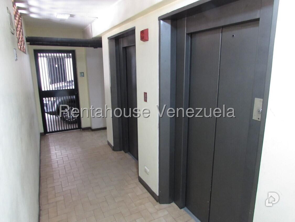 Oficina en Las Mercedes, Caracas