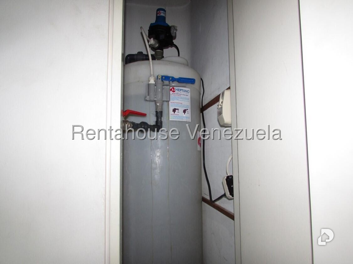 Oficina en Las Mercedes, Caracas