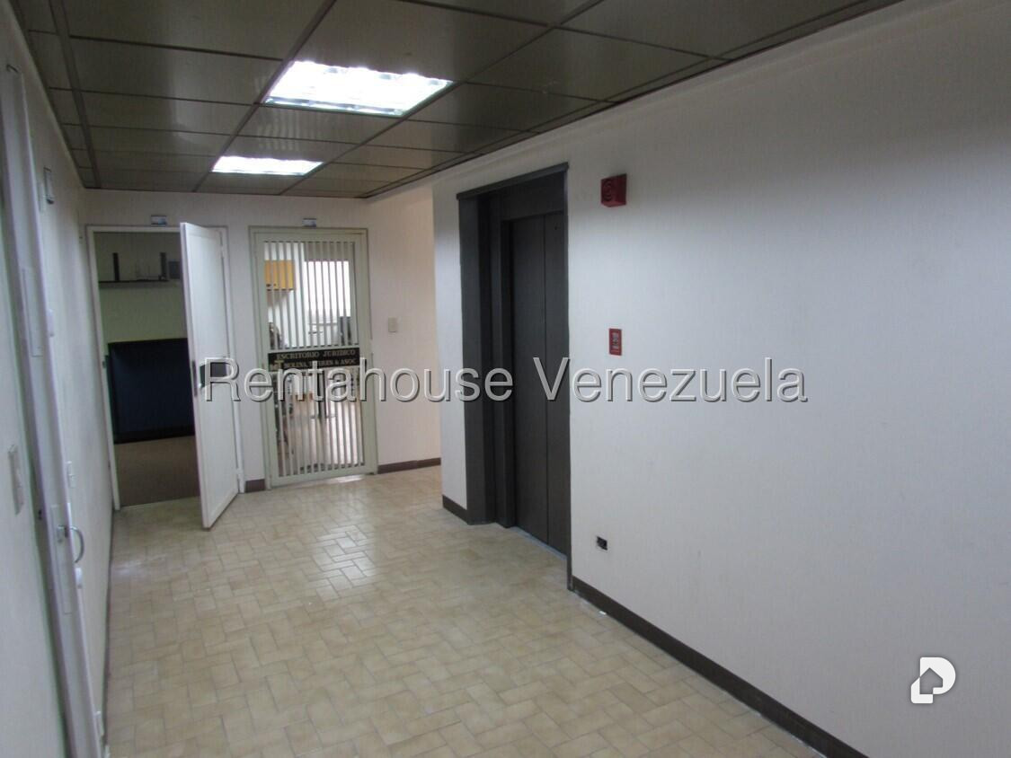 Oficina en Las Mercedes, Caracas