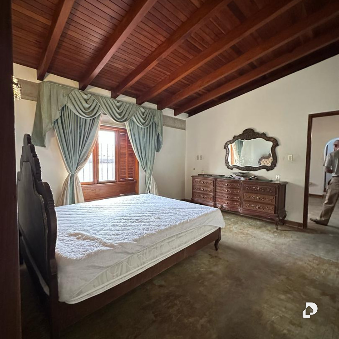 House in La Lagunita, Caracas – 8