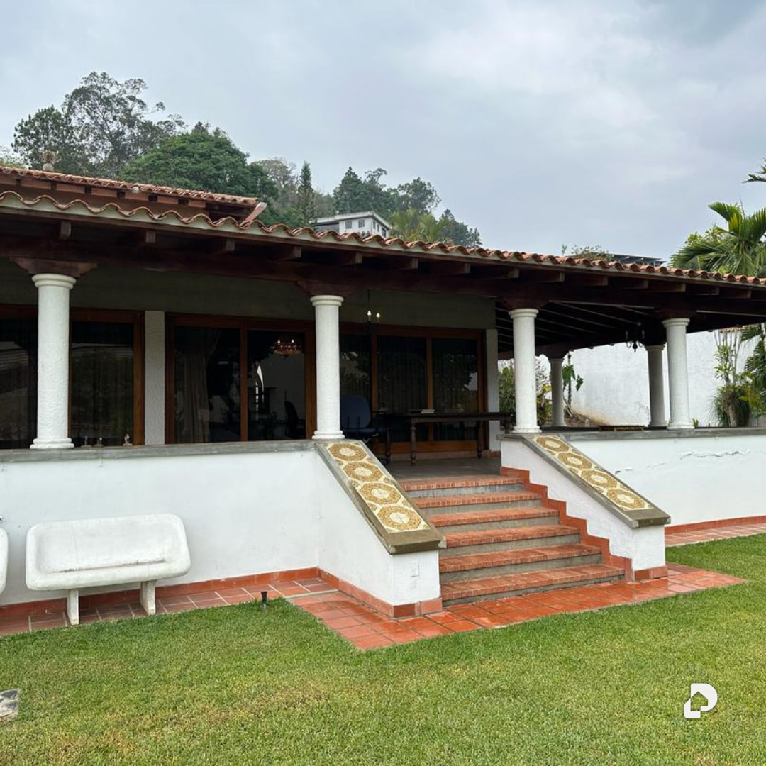 House in La Lagunita, Caracas – 2
