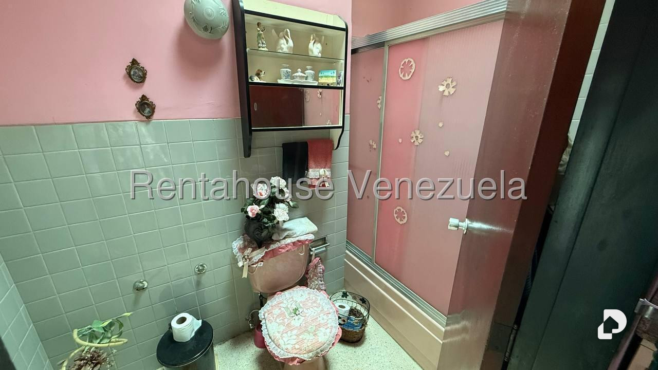 House in Los Chorros, Caracas – 19