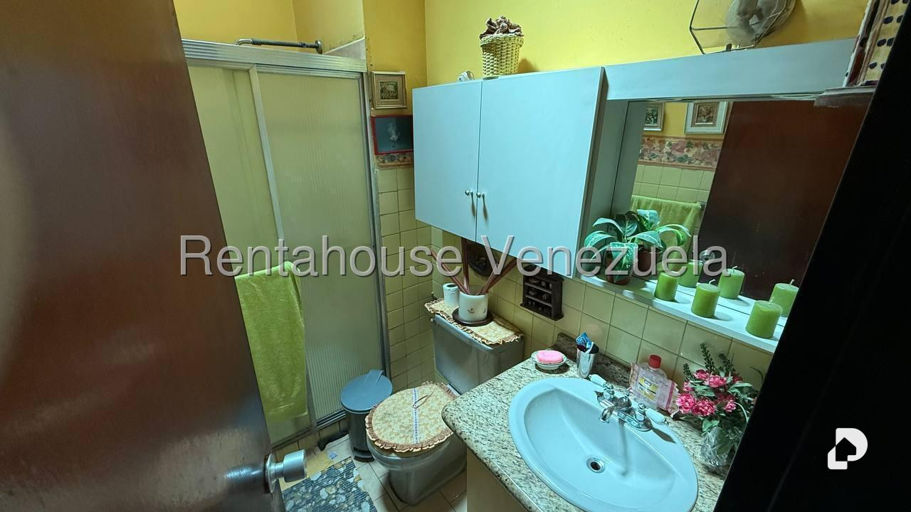 House in Los Chorros, Caracas – 13