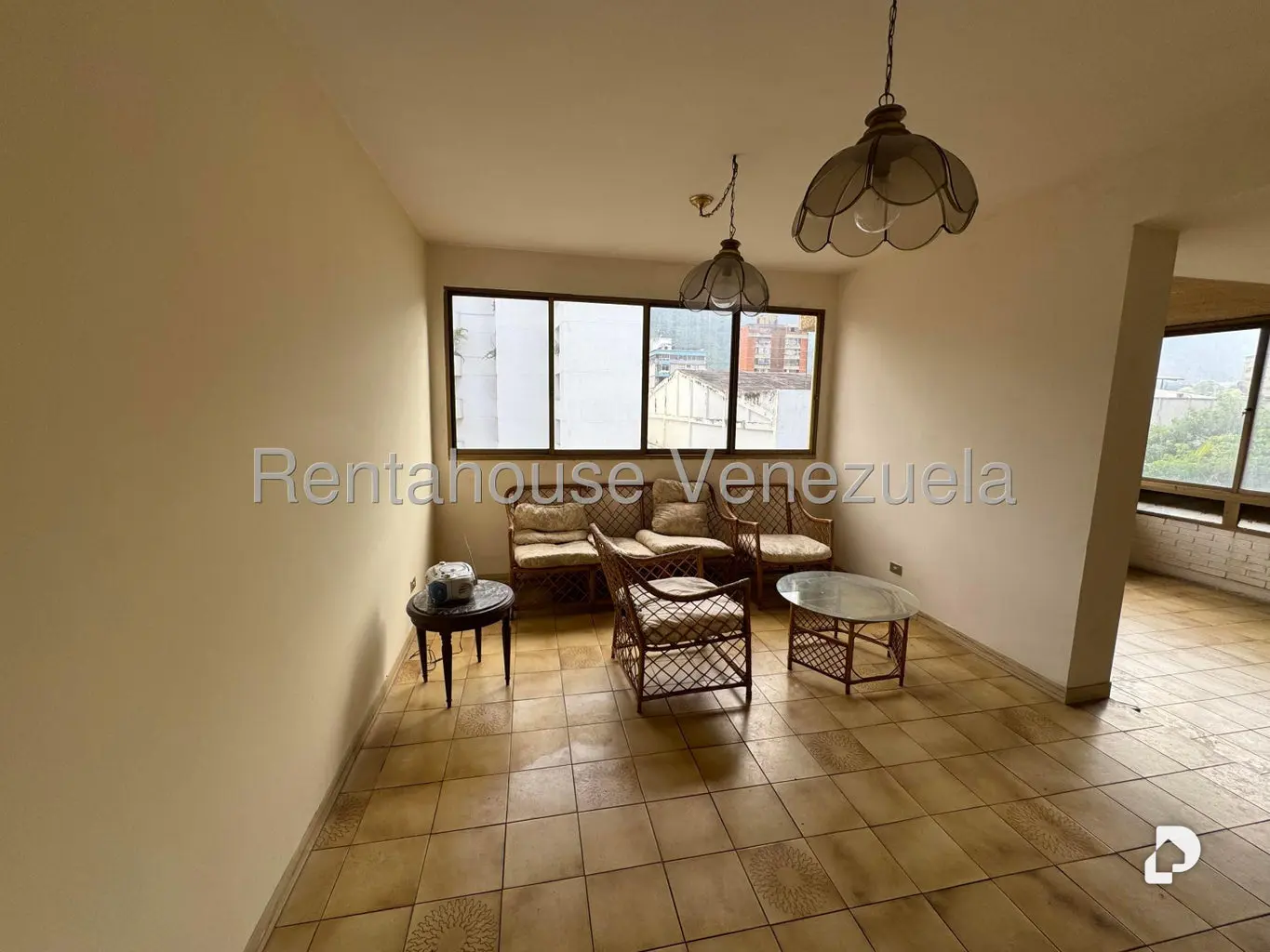 Apartamento en La Florida, Caracas – 12