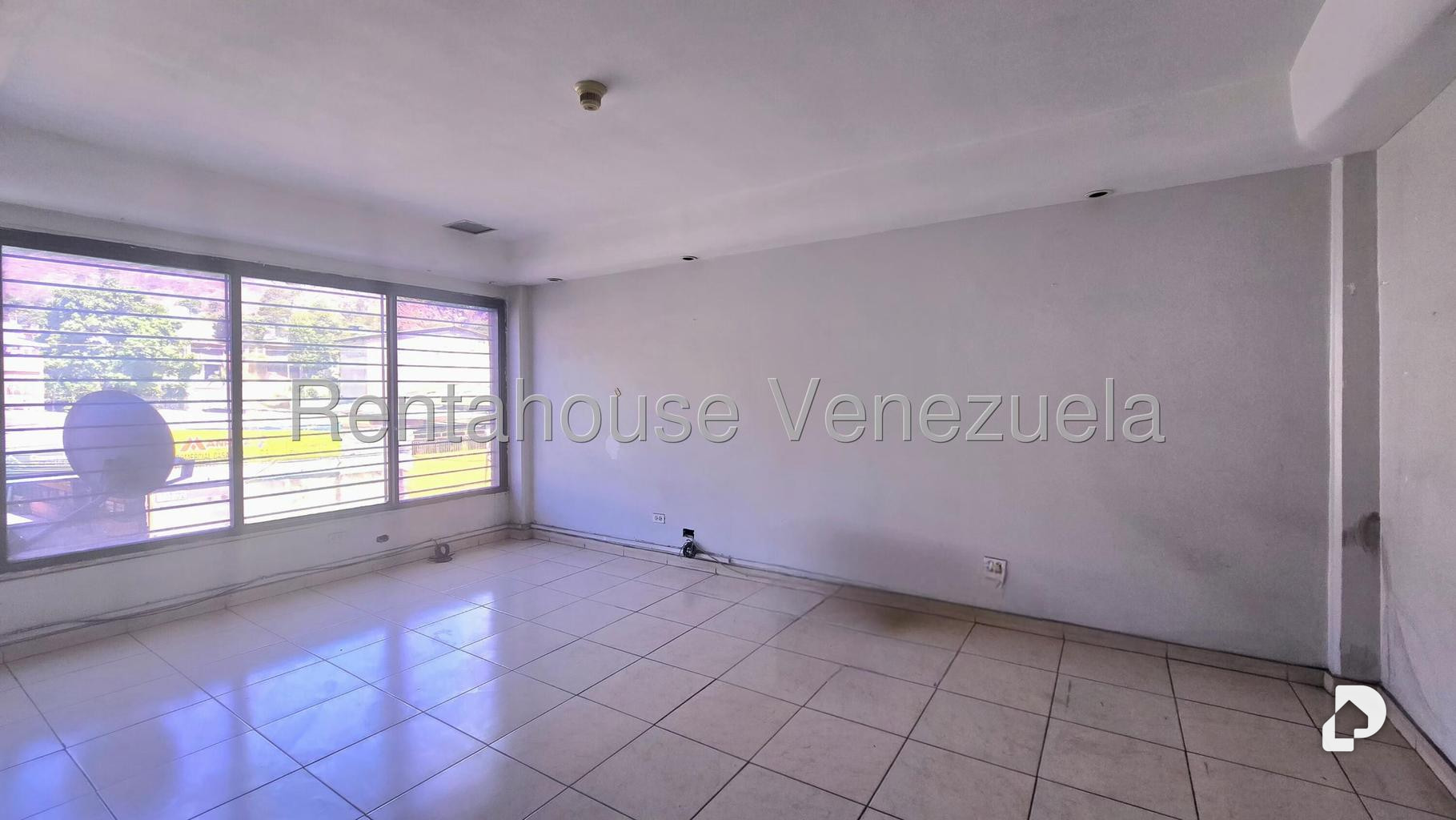 Commercial space in Piedra Azul, Caracas – 24