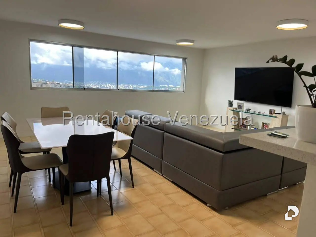 Apartamento en Manzanares, Caracas – 2