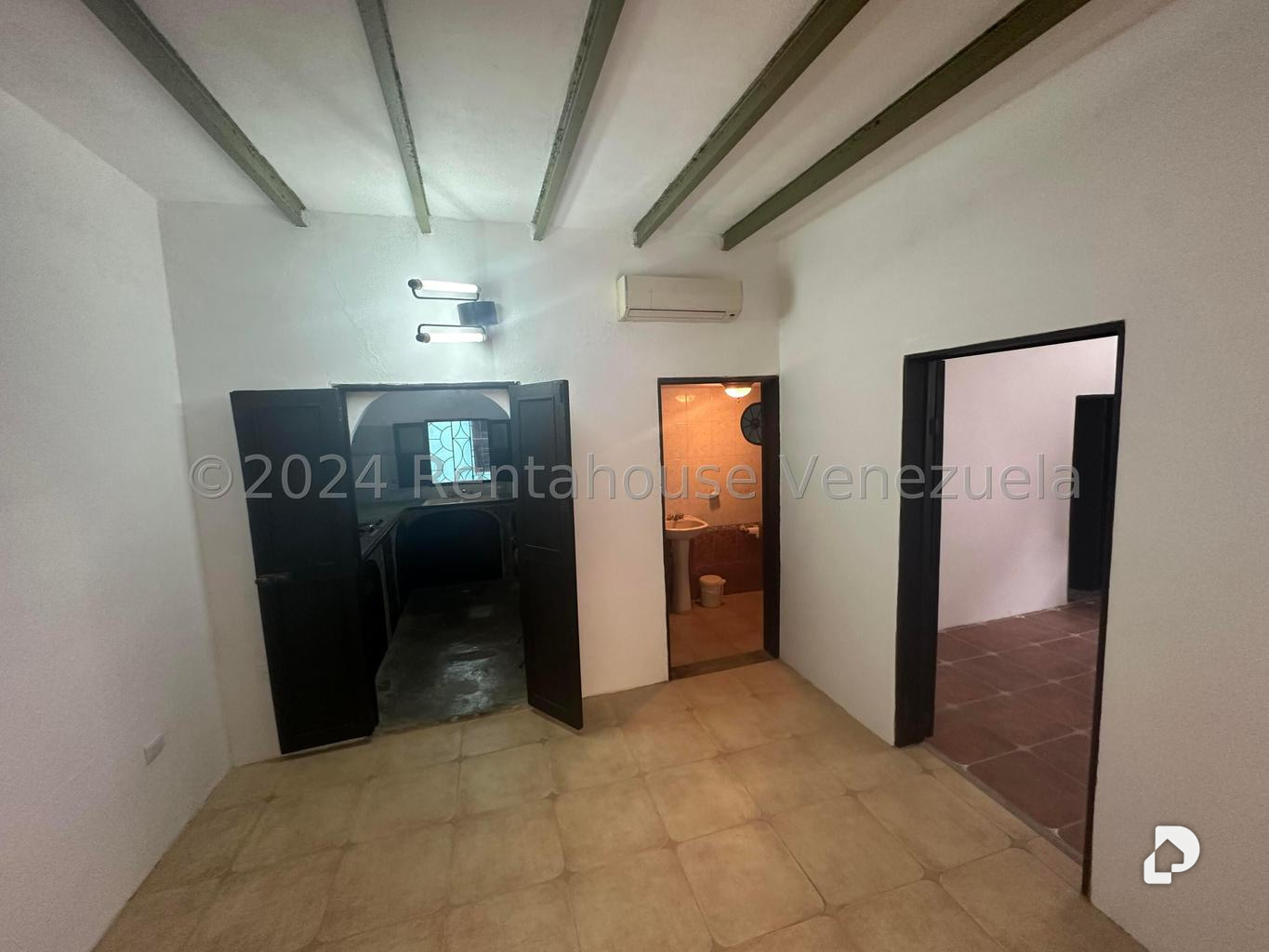 Local comercial en El Hatillo, Caracas – 3
