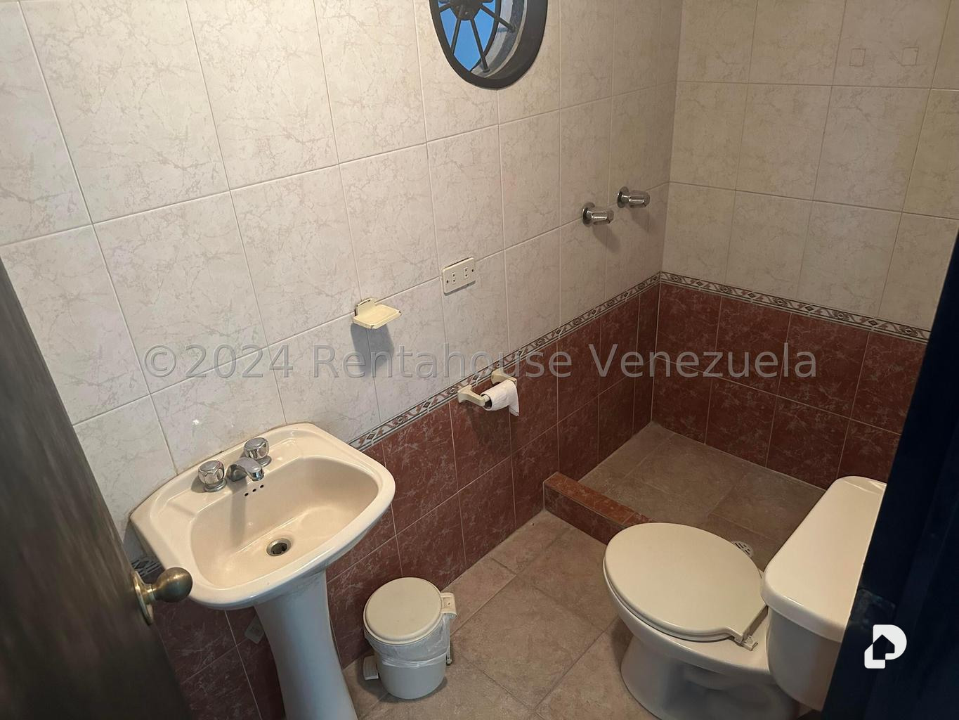 Local comercial en El Hatillo, Caracas – 7