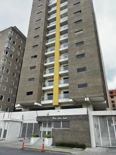 Apartamento en Base Aragua, Maracay - 1