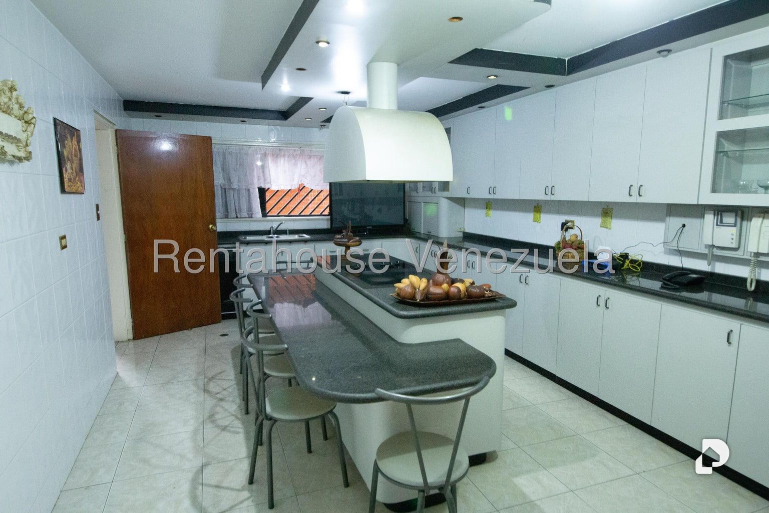 Casa en Lomas de La Lagunita, Caracas – 20