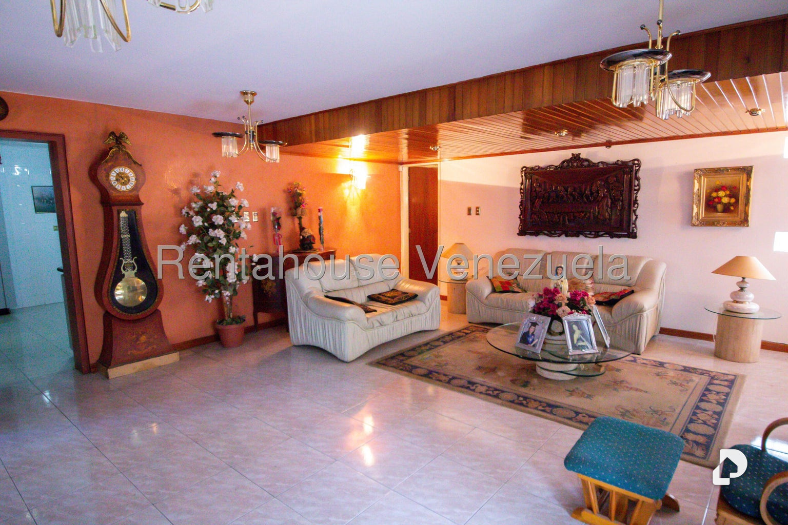 Casa en Lomas de La Lagunita, Caracas – 18