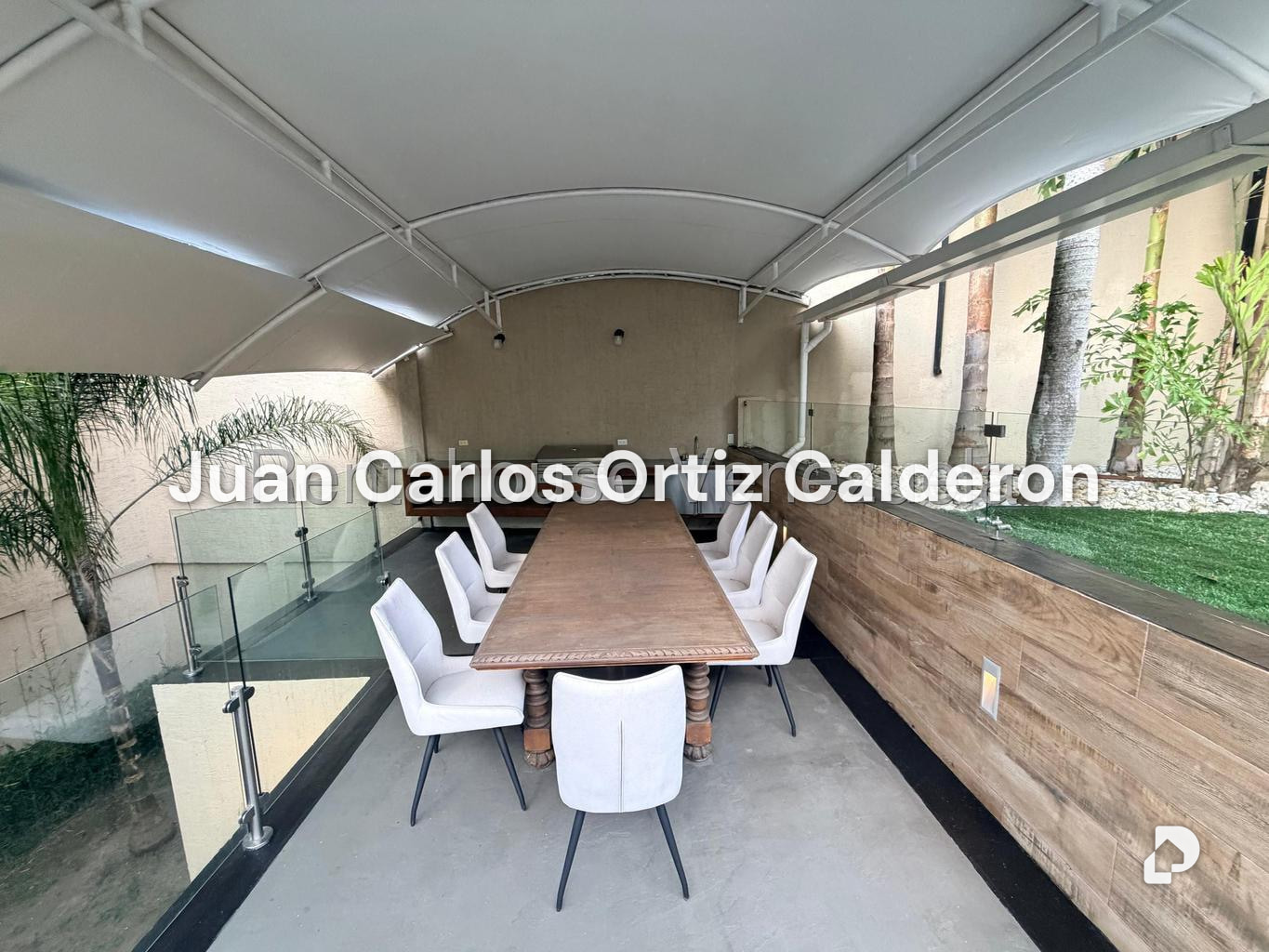 Casa en Cumbres de Curumo, Caracas – 28