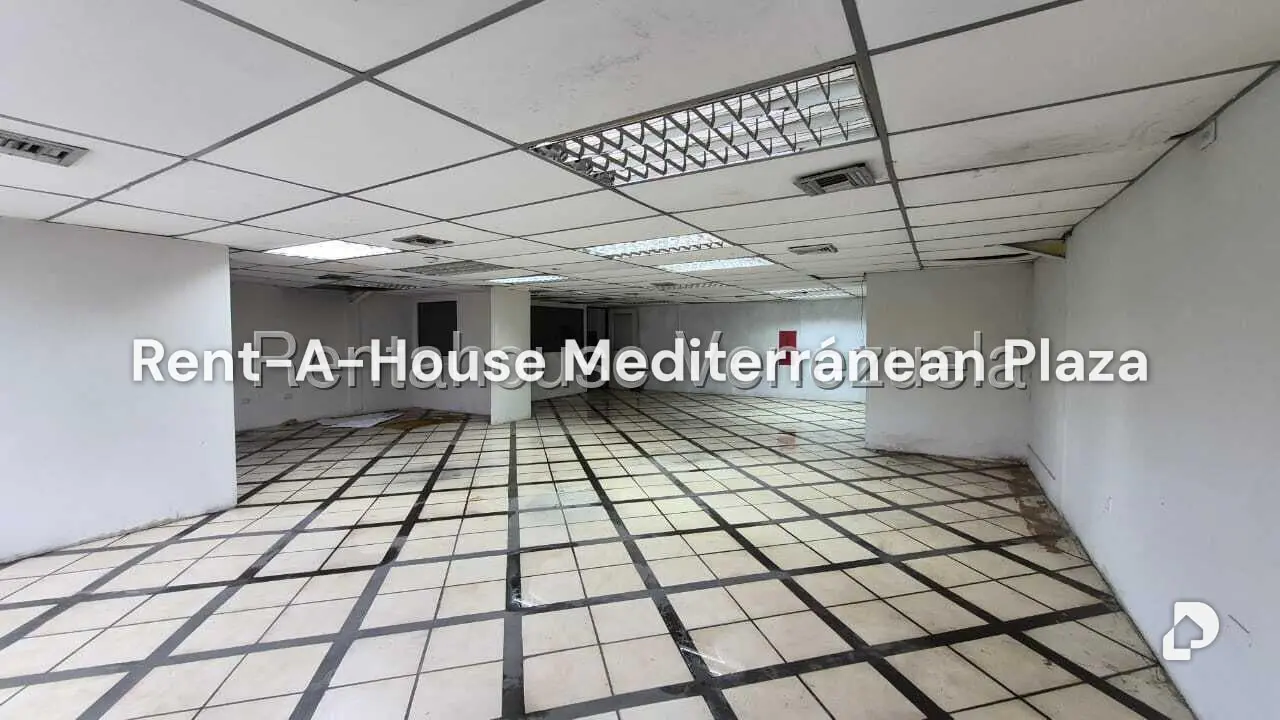 Local comercial en Zona Industrial, Valencia – 26