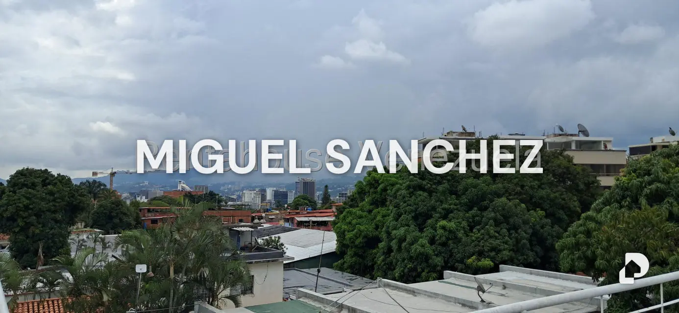 Casa en Altamira, Caracas – 8