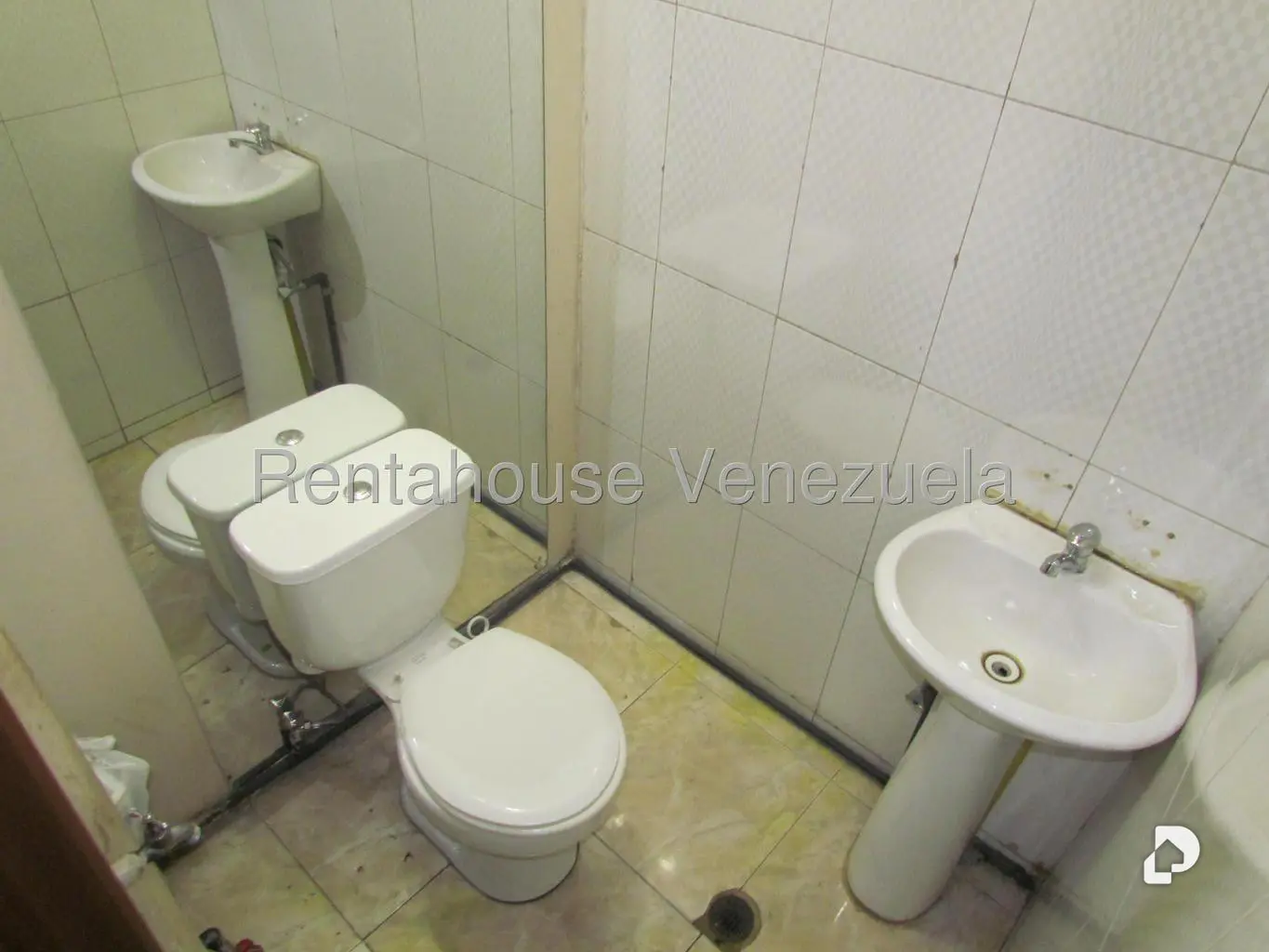 Local comercial en La Florida, Caracas – 14