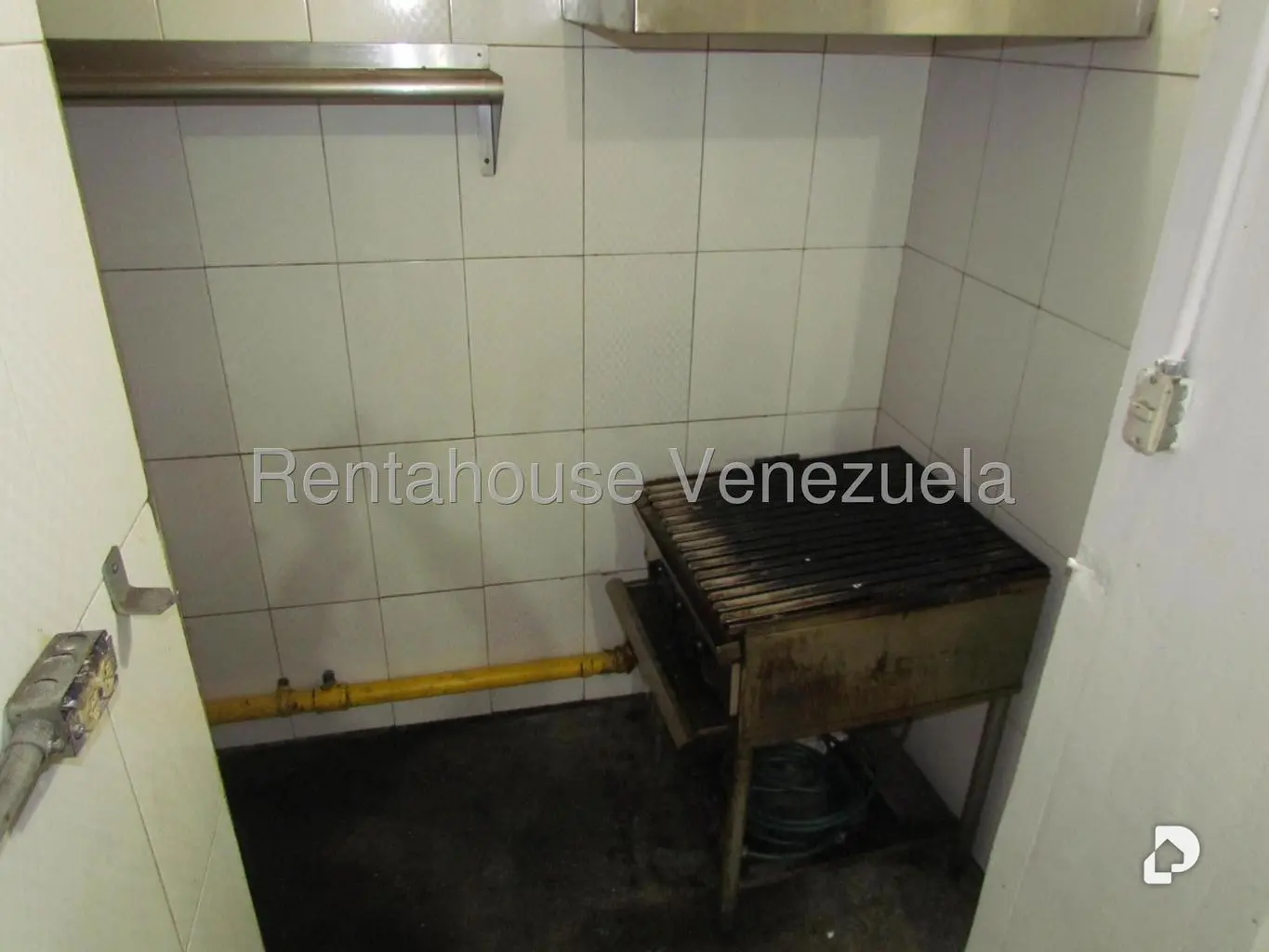 Local comercial en La Florida, Caracas – 10