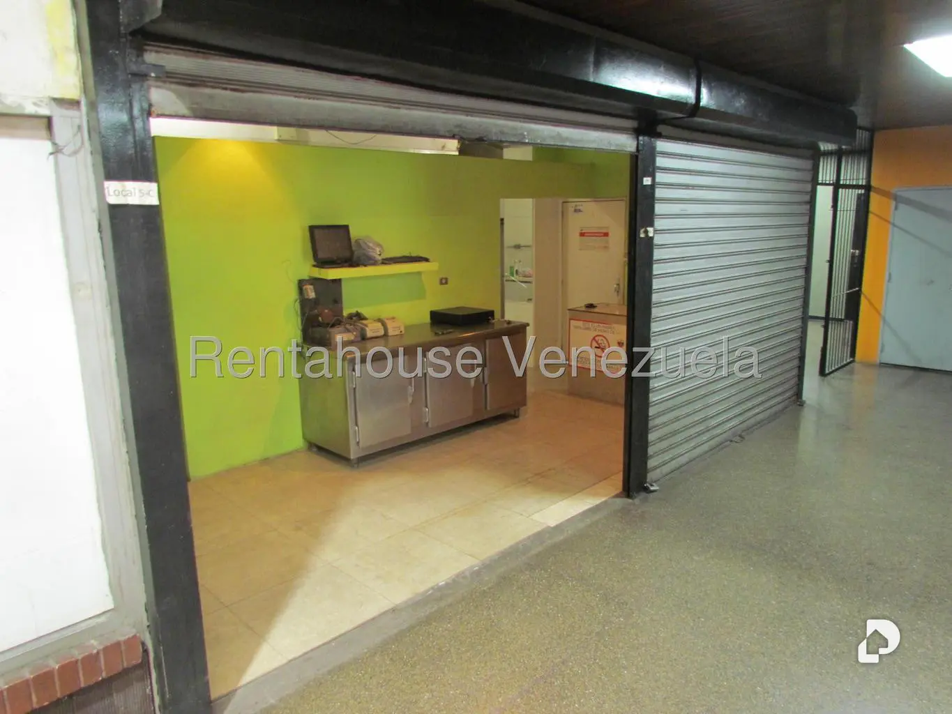 Local comercial en La Florida, Caracas – 3