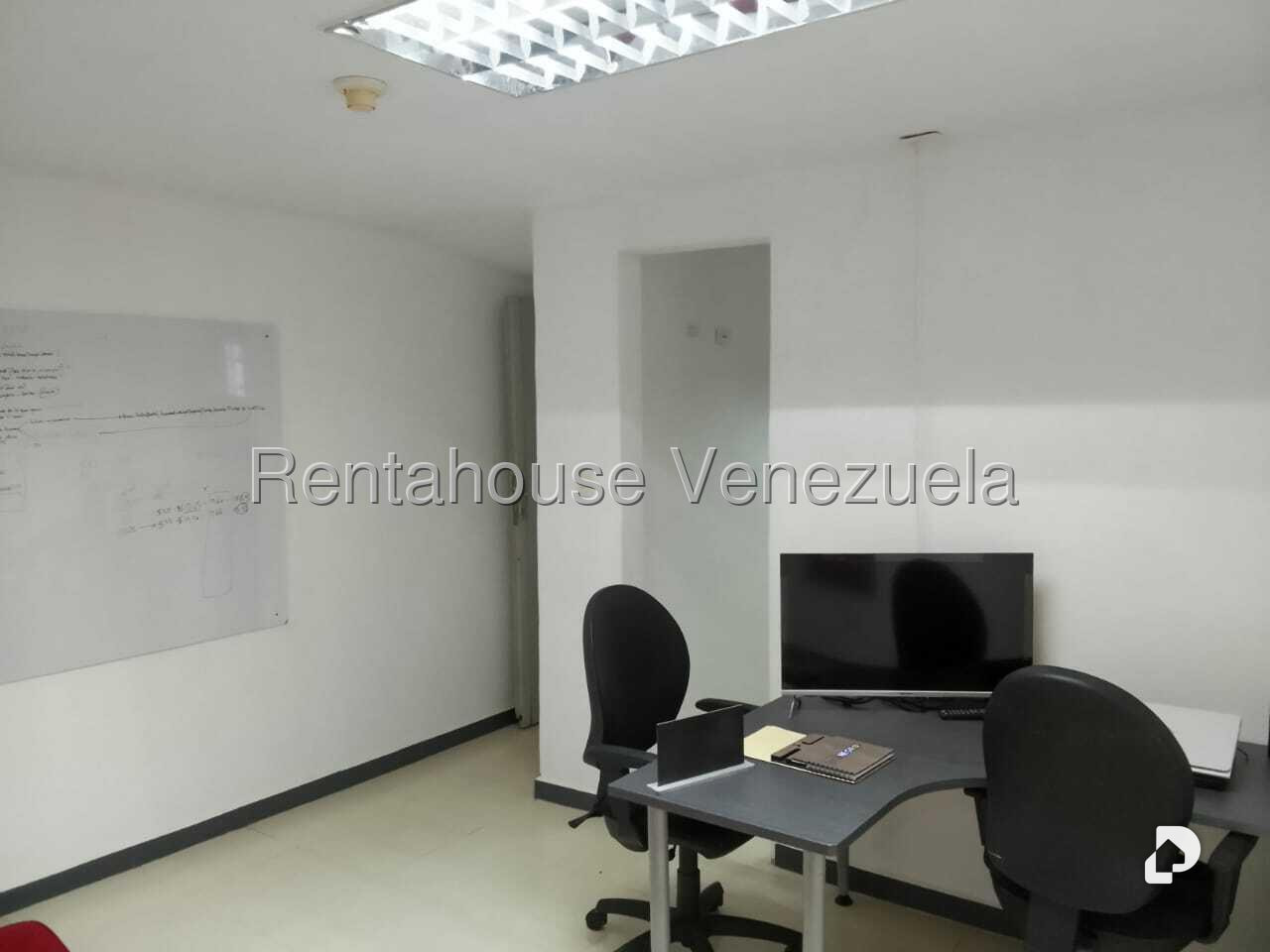 Casa en San Bernardino, Caracas – 25