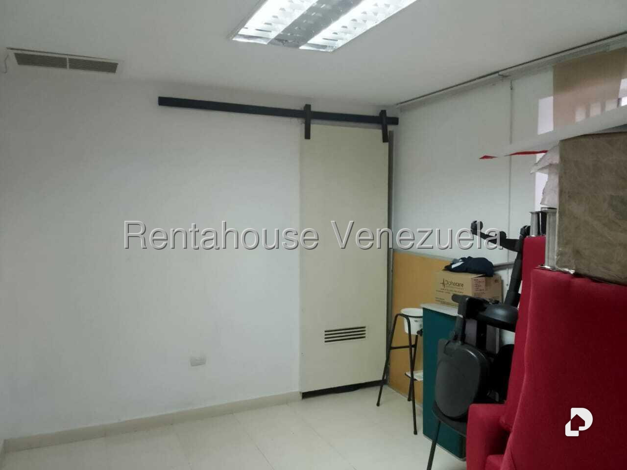 Casa en San Bernardino, Caracas – 24