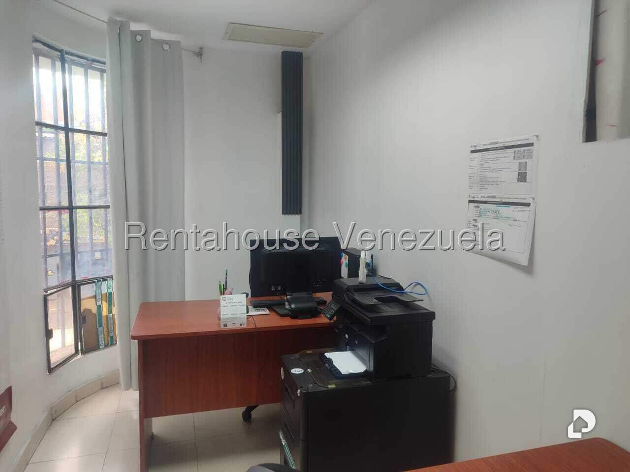 Casa en San Bernardino, Caracas – 26