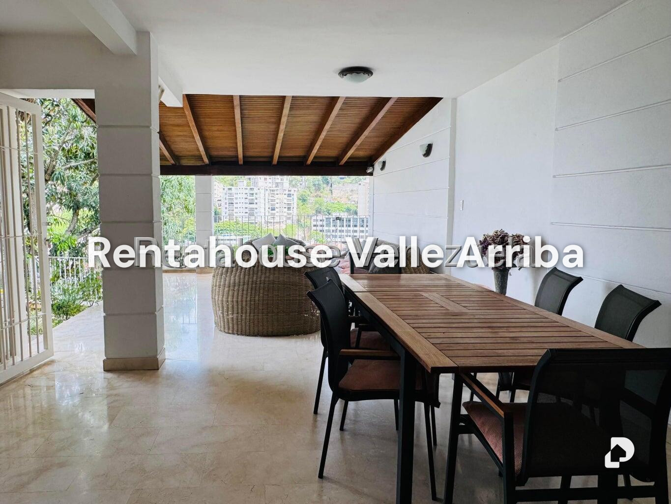 Casa en Colinas de Bello Monte, Caracas – 28