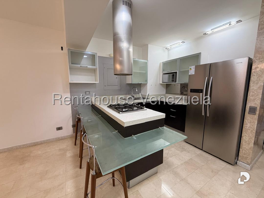 Apartamento en El Rosal, Caracas – 2