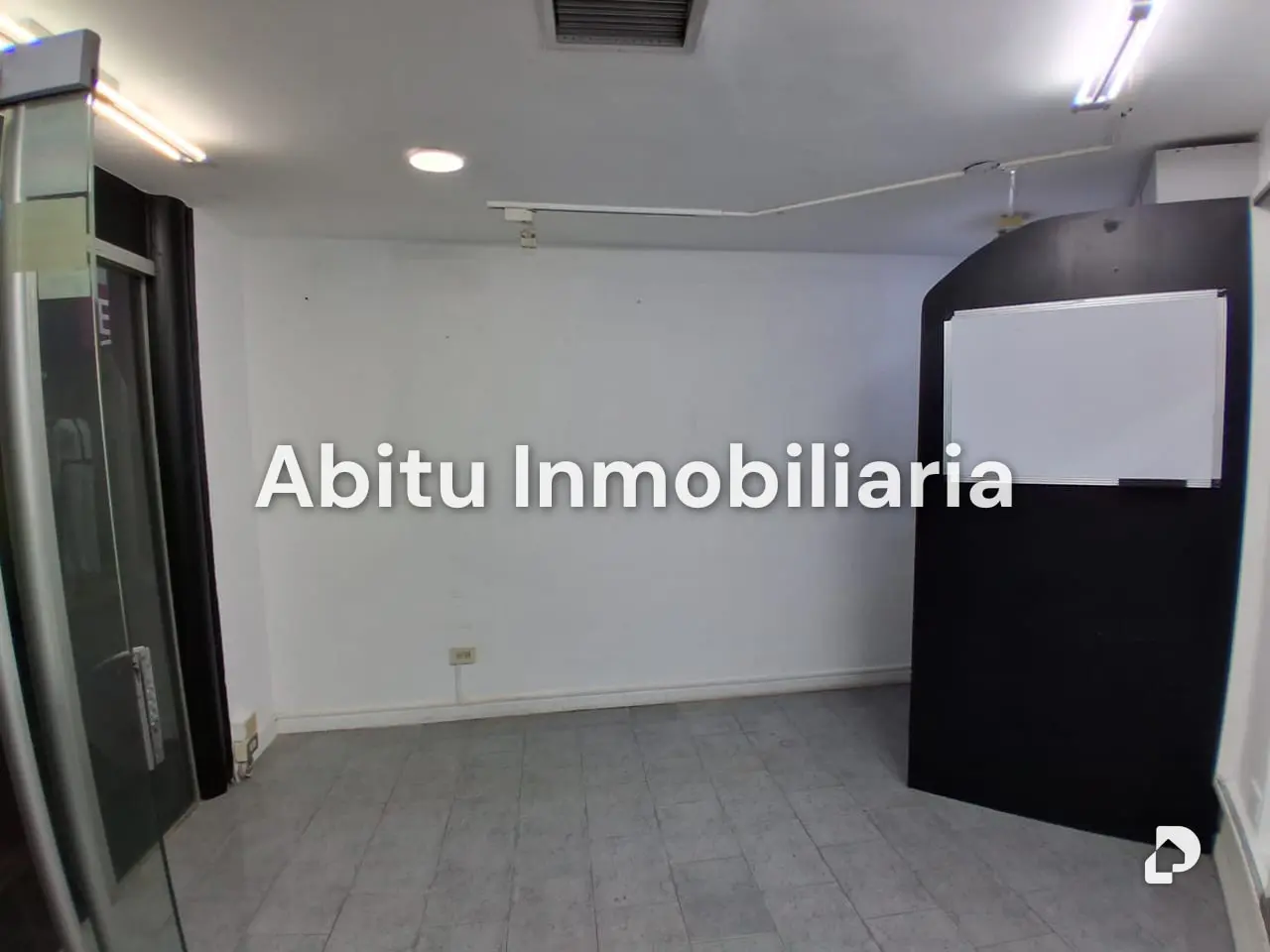 Commercial space in La Castellana, Caracas – 10