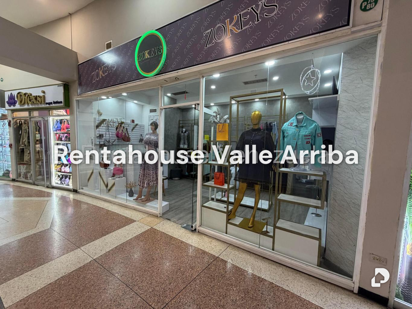 Local comercial en Parroquia La Candelaria, Caracas – 1