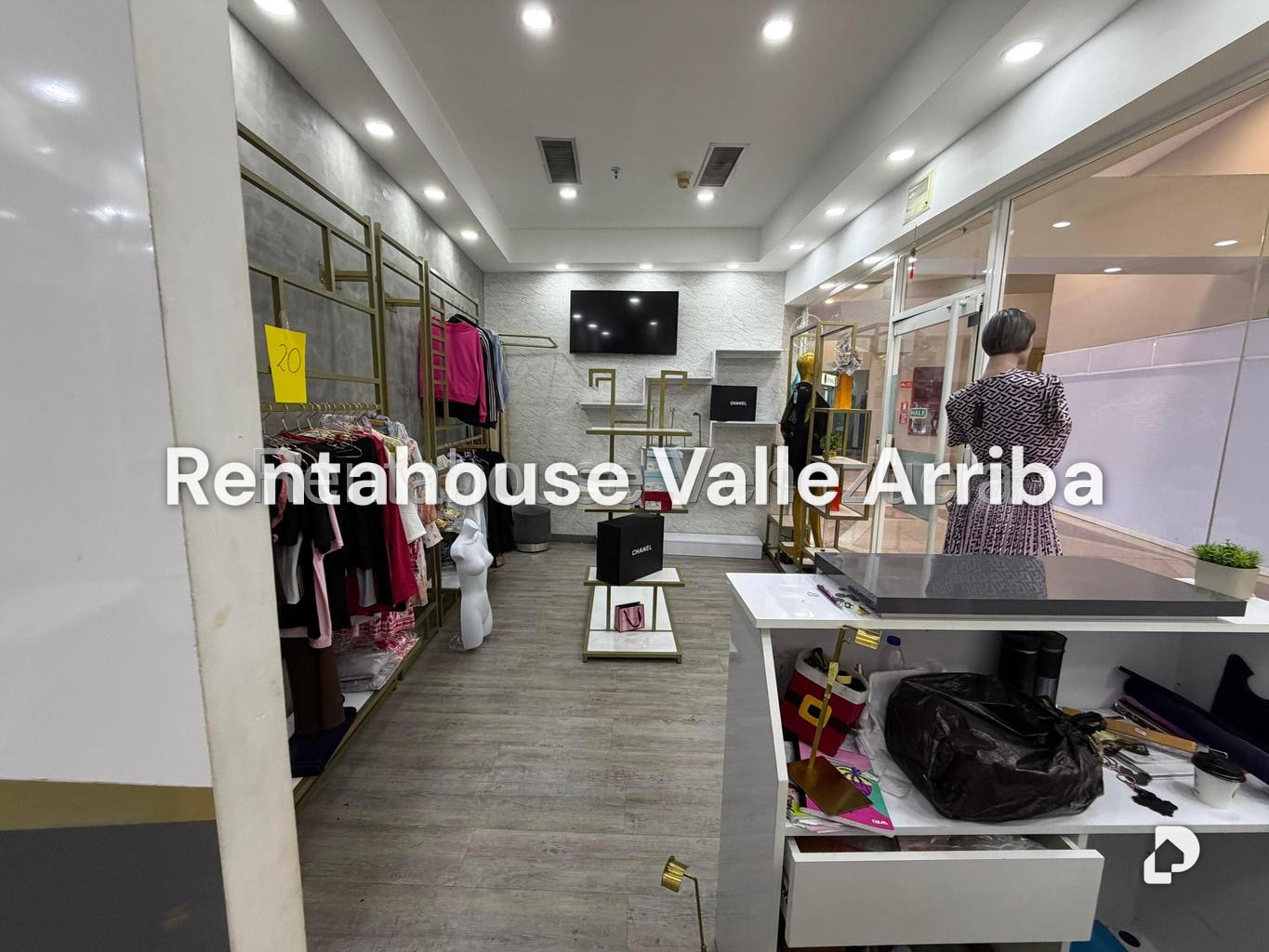 Local comercial en Parroquia La Candelaria, Caracas – 4