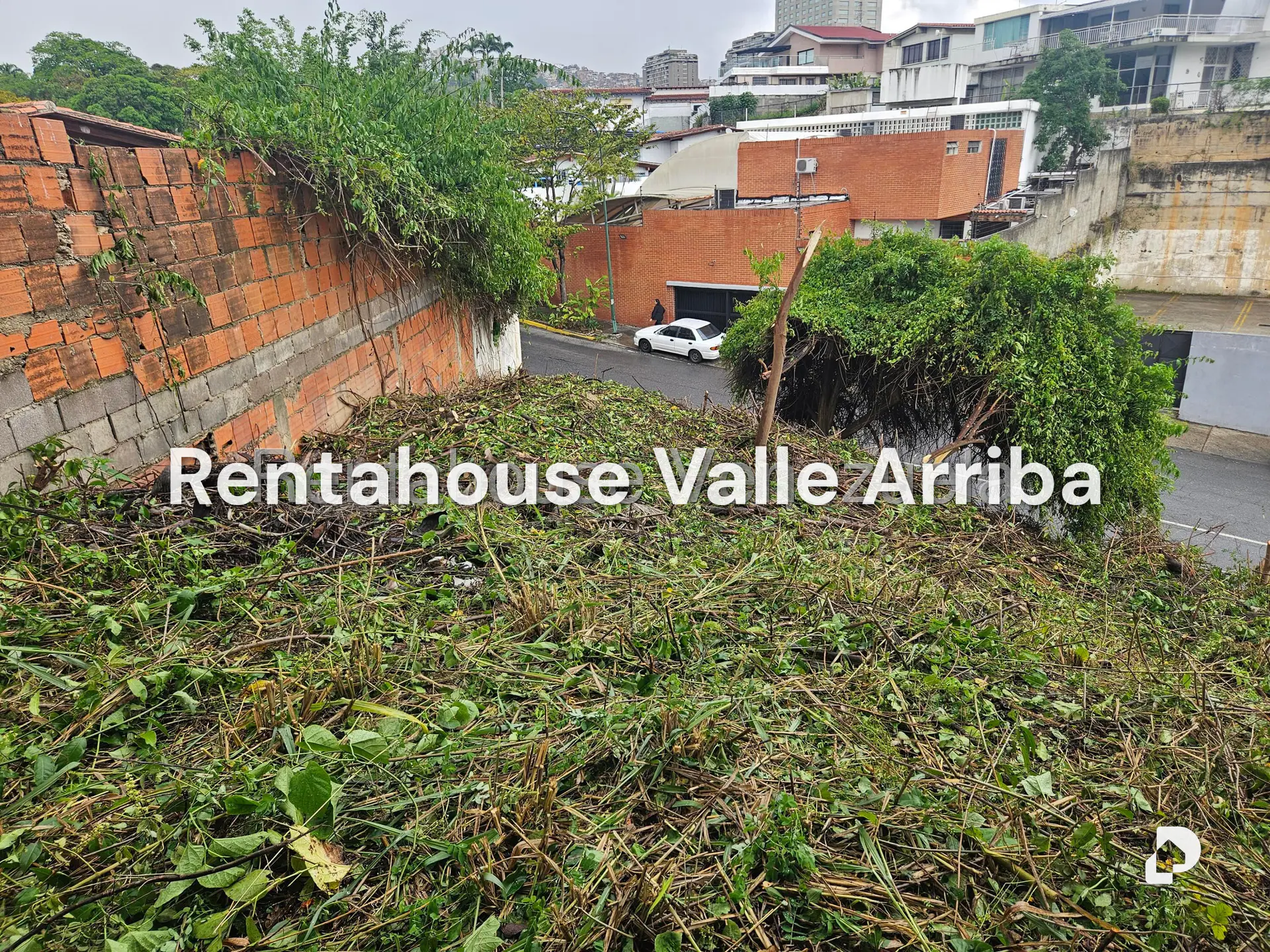 Terreno en Prados del Este, Caracas – 19