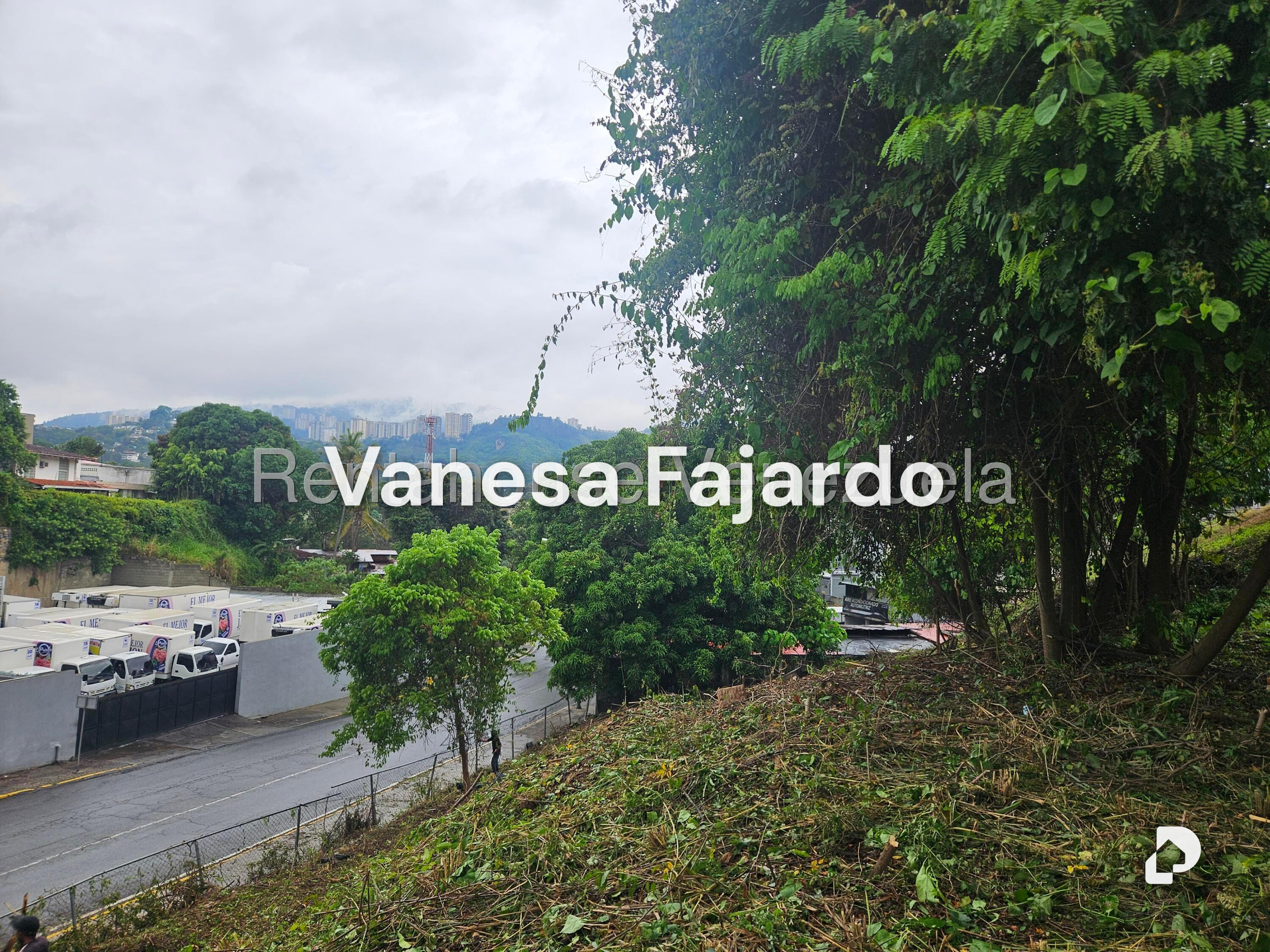 Terreno en Prados del Este, Caracas – 21