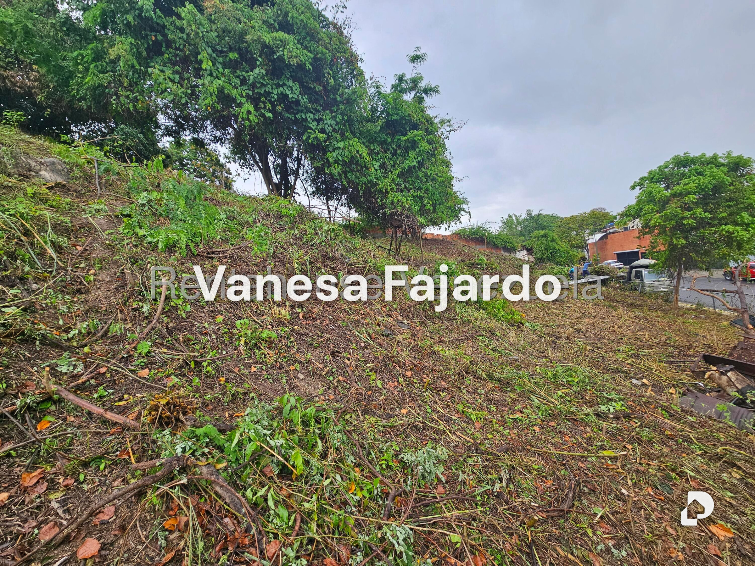 Terreno en Prados del Este, Caracas – 8