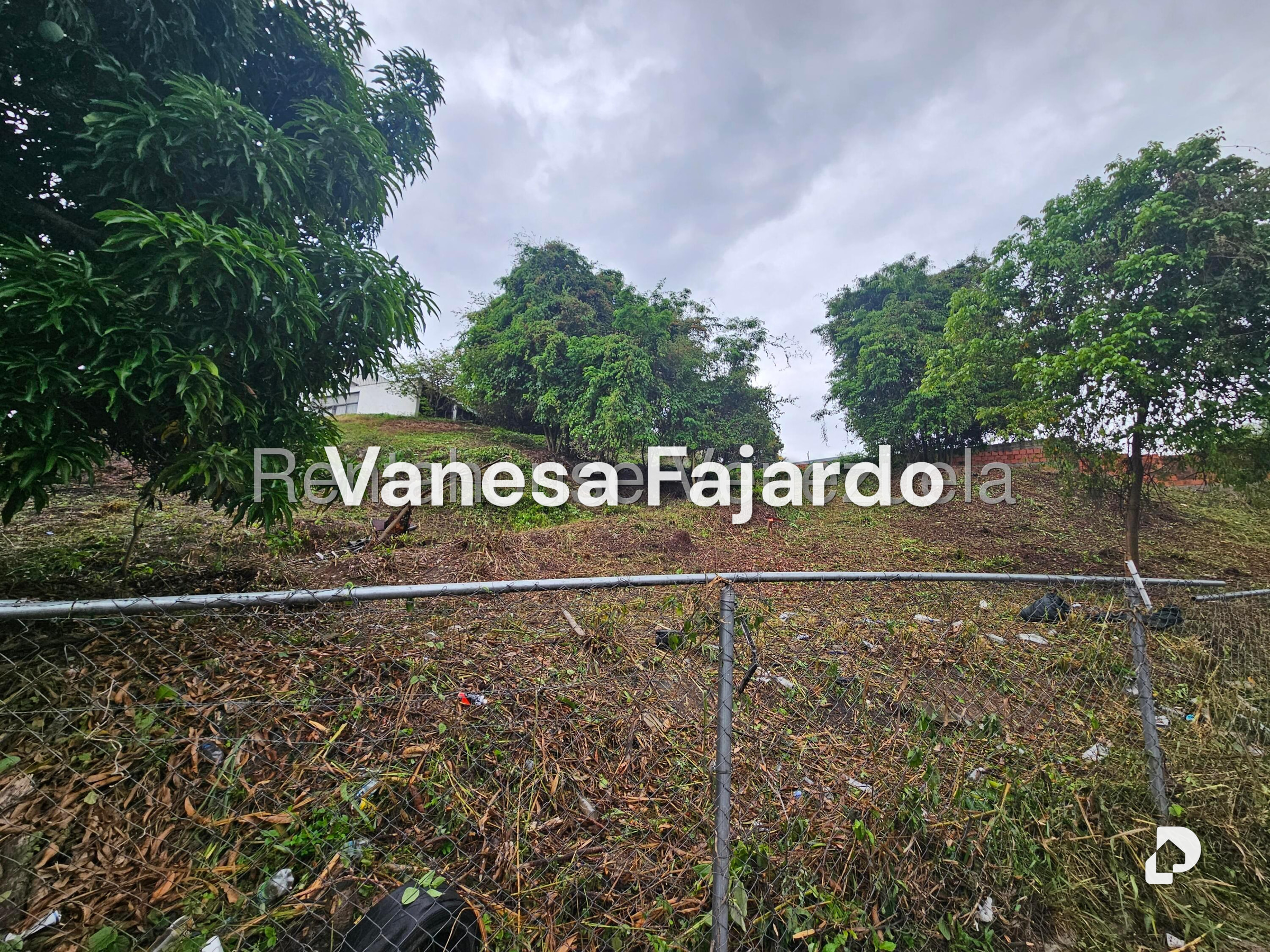 Terreno en Prados del Este, Caracas – 1