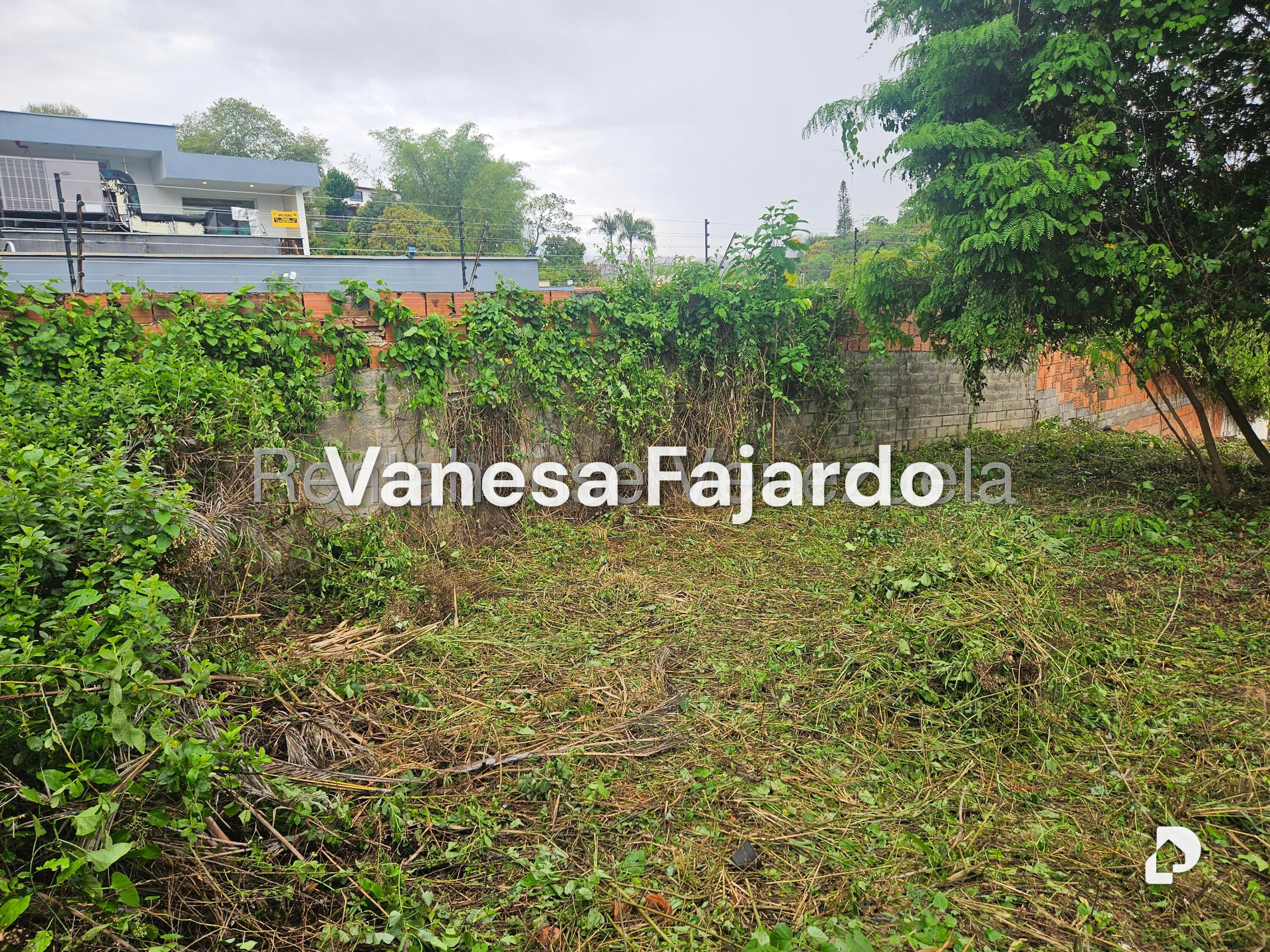 Terreno en Prados del Este, Caracas – 26