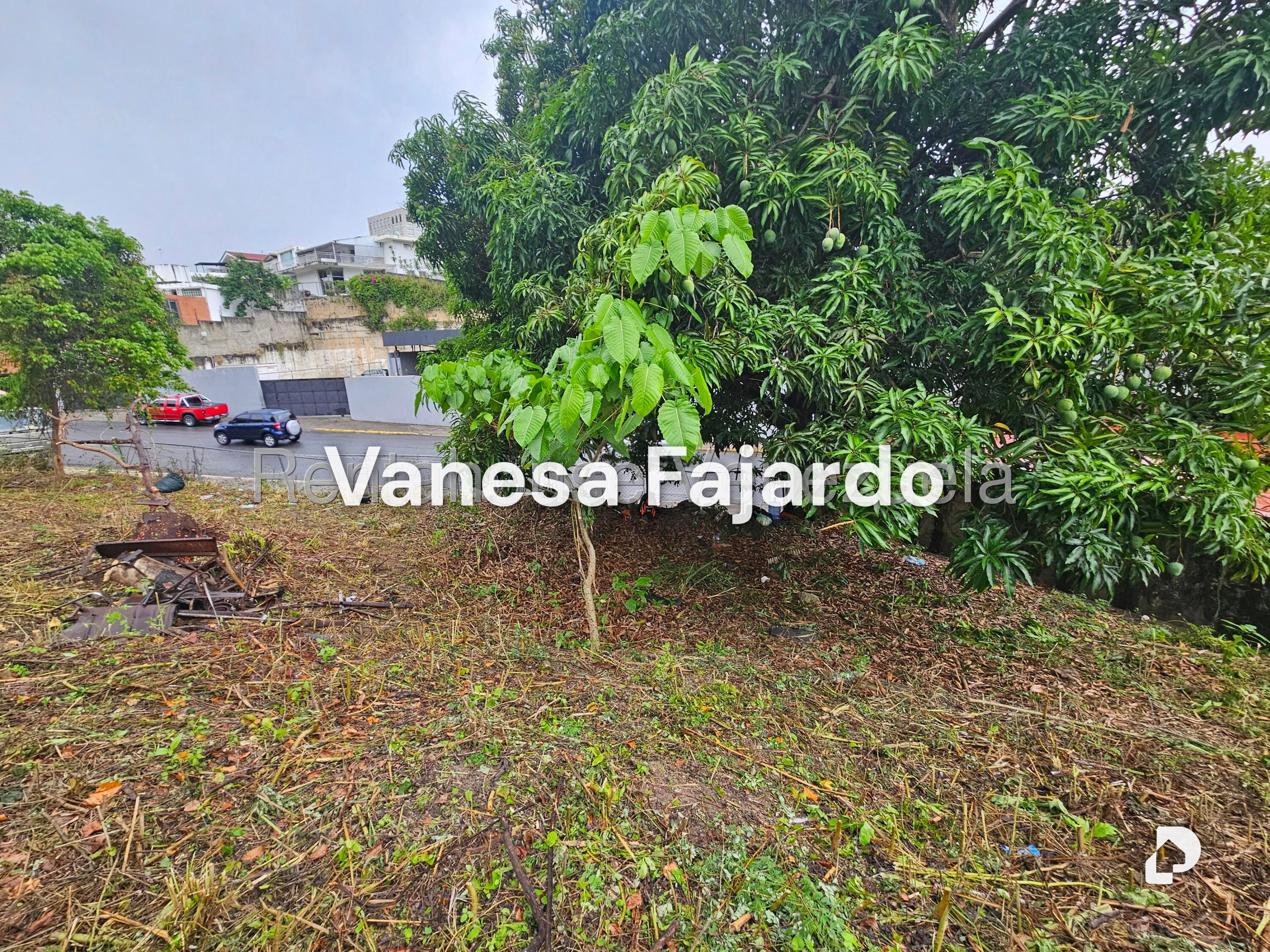 Terreno en Prados del Este, Caracas – 9