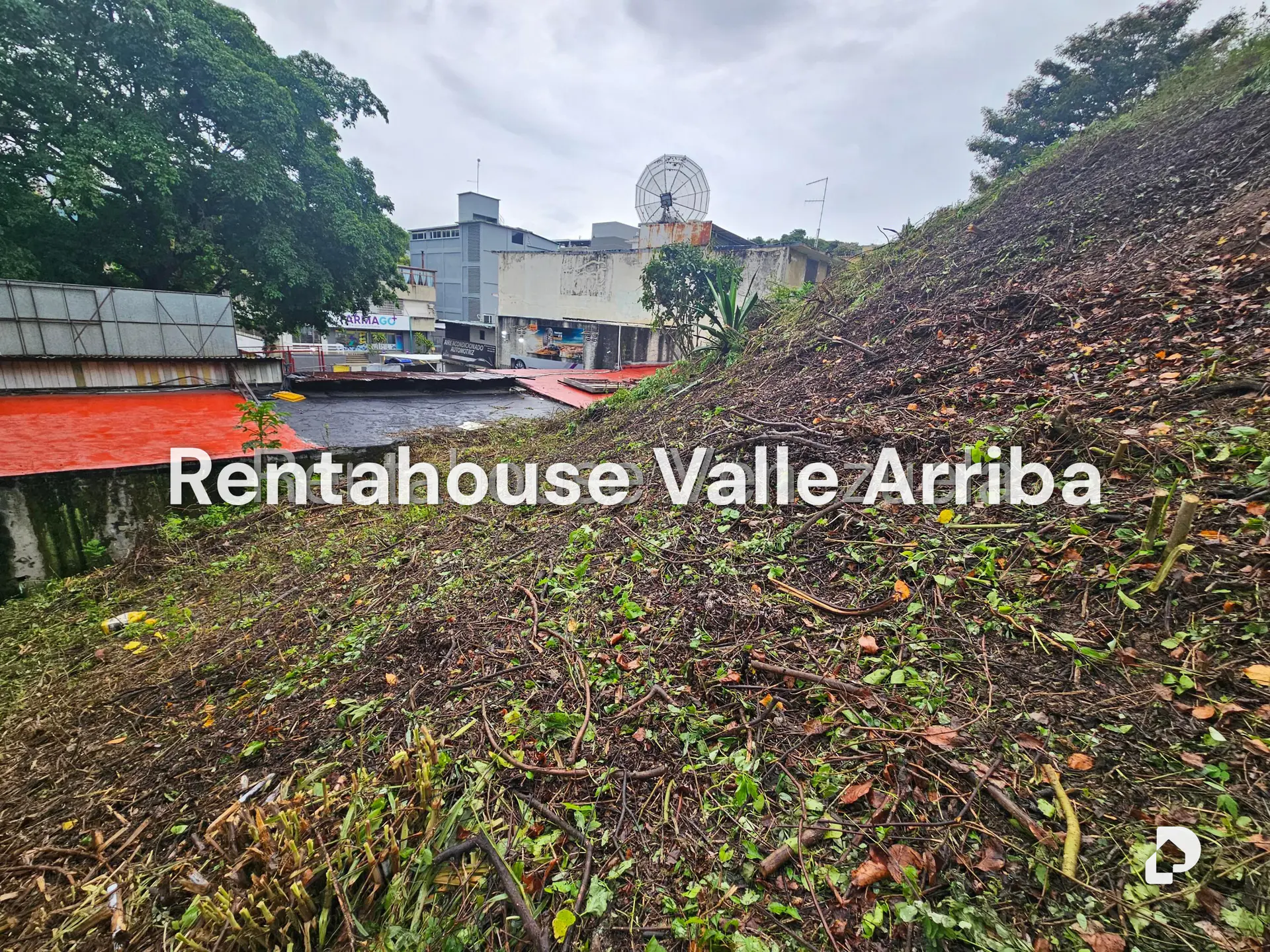 Terreno en Prados del Este, Caracas – 10