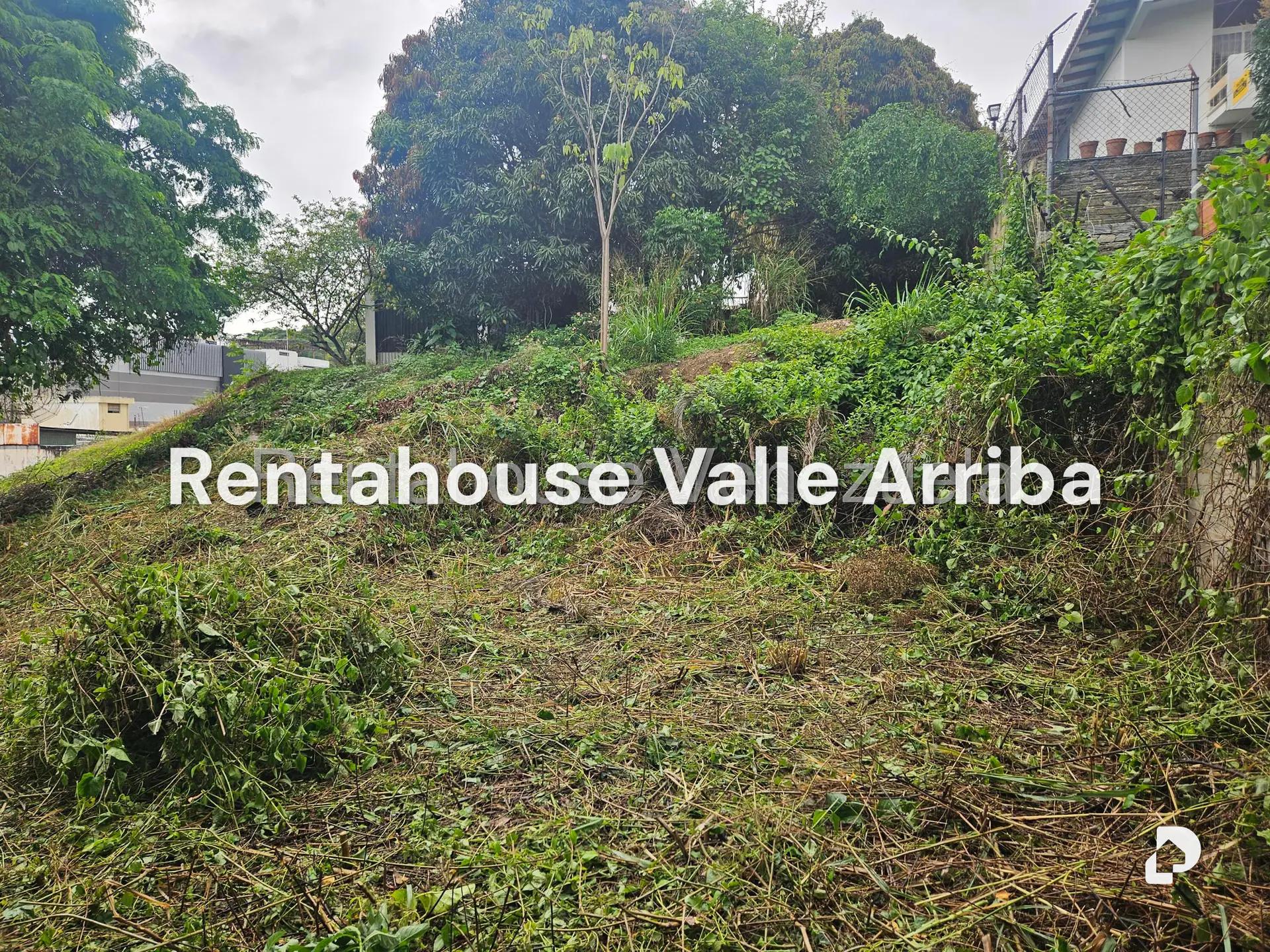 Terreno en Prados del Este, Caracas – 23