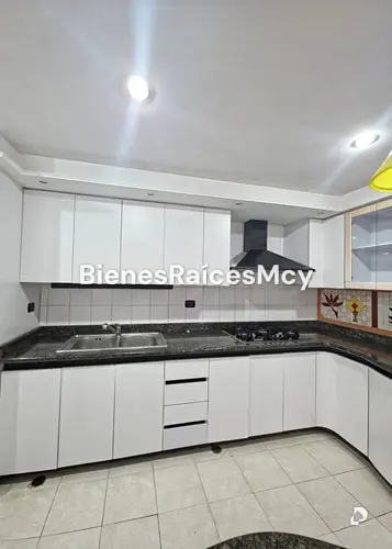Apartamento en El Bosque, Maracay – 4
