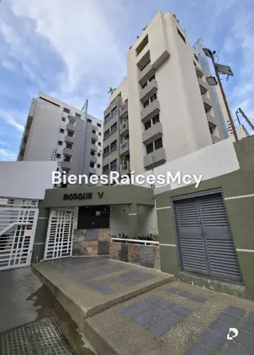 Apartamento en El Bosque, Maracay – 1