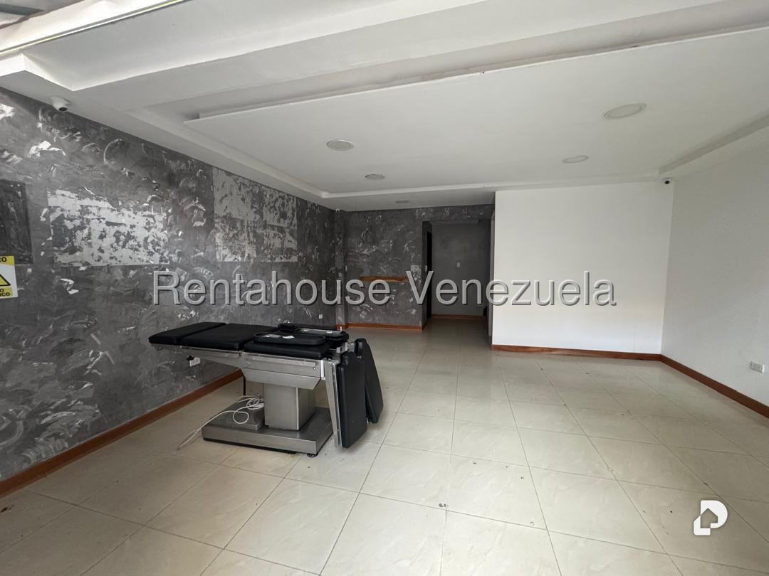 Local comercial en Terrazas del Club Hípico, Caracas – 2