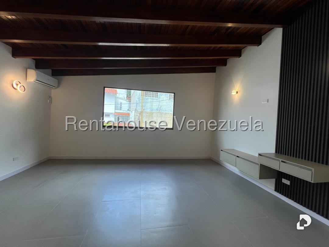 Casa en Los Palos Grandes, Caracas – 18